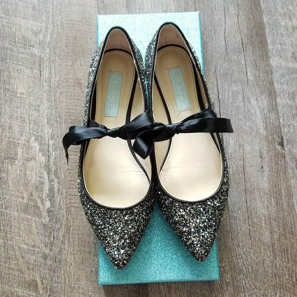 Betsey Johnson Shoes - 🍒EUC🍒 BETSEY JOHNSON BLACK GLITTER FLATS